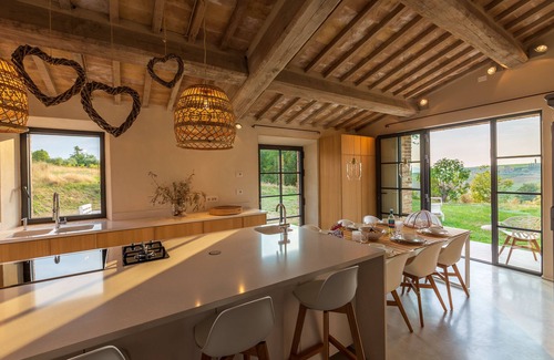 Castiglione del Lago Cabaña | Charming Cottage with vue- 450 M2, private swimming pool, Air-co