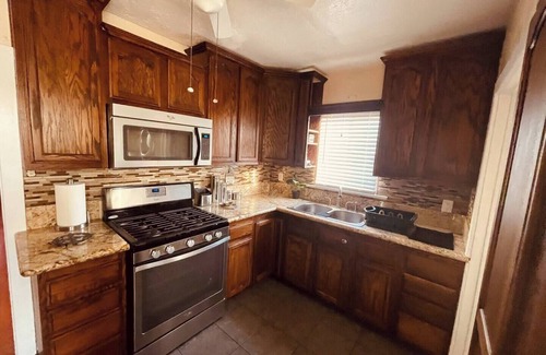 View Park-Windsor Hills Apartamento | Charming, Cozy Casita!