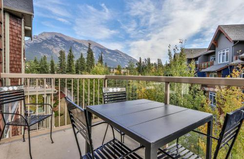 Canmore Apartamento | CHARMING 1 Bdrm plus loft with VIEWS managed by Little Sister Getaways