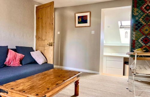 Norwich Apartamento | Charming 1 bed loft in 16C house in city centre