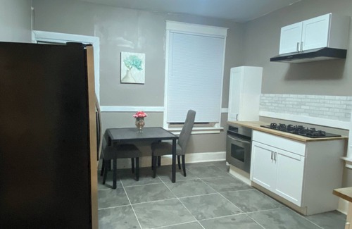 University City Casa | Charming 1-Bed 1-Bath townhome in University City with WiFi, AC