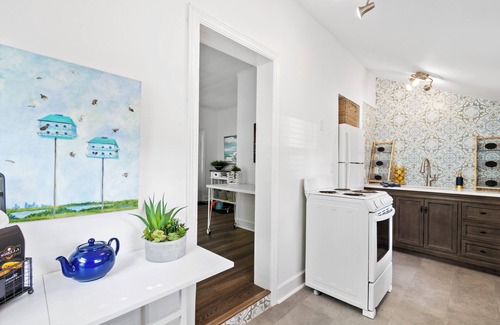 Palm Beach - West Palm Beach Cabaña | Charming 1-bedroom cottage in a Tropical Setting in West Palm Beach