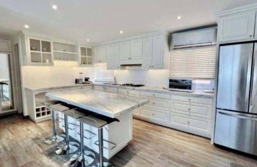 Ampliación Juárez Condominio | Charming 1-bedroom Cabo condo, walkable, WiFi, AC, near beaches and nightlife!