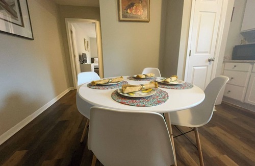 Valdosta Apartamento | Charming 1-bedroom 2 Queen Bed,1 sofa bed Apartment in Valdosta!