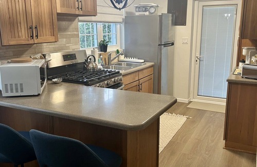 Devonshire Apartamento | Charming 1-bedroom apartment centrally located to all that Bermuda has to offer