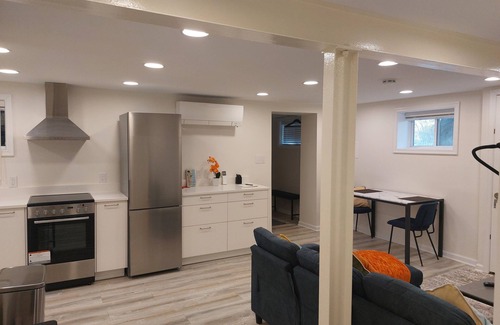North Michigan Park Apartamento | Charming 1-bedroom apartment in fabulous Washington with WiFi, AC