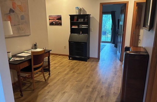 La Crosse Apartamento | Charming 1-bedroom apartment on the Mississippi backwaters. Close to everything.