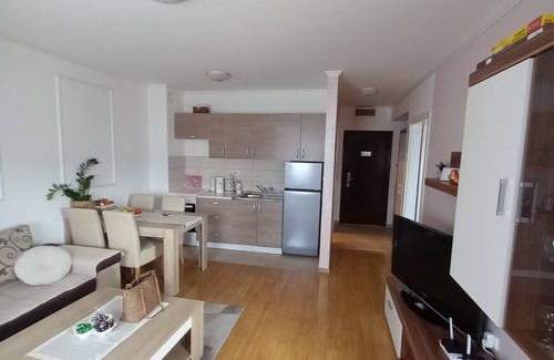 Doboj Apartamento | Charming 1-bedroom apartment in brilliant Doboj with WiFi, AC