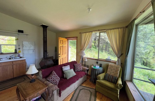 Sandpoint Cabina | Charming 1-bedroom cabin in Sandpoint