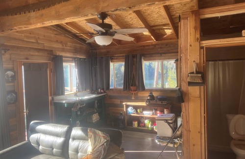 Forbestown Cabina | Charming 1-bedroom cabin in feather falls ca. hunting and fishing getaway