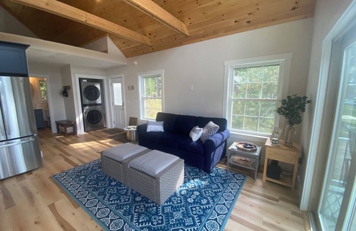 Bridgton Cabaña | Charming 1-bedroom cottage in fabulous Bridgton with WiFi, AC, private dock