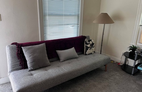 Oakland Cabaña | Charming 1-bedroom cottage in Oakland with WiFi, AC