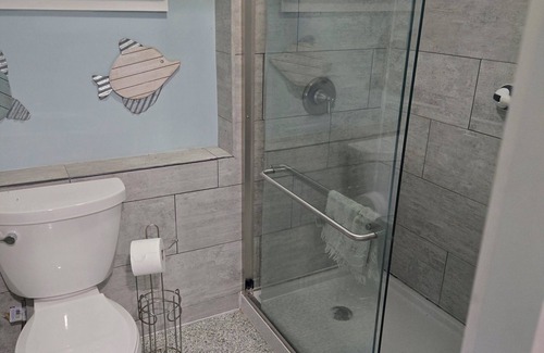 Palm City Cabaña | Charming 1-bedroom cottage in fabulous Stuart with AC, close to water, downtown