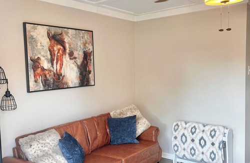 Aiken Cabaña | Charming 1-bedroom cottage in lovely Aiken with AC, WiFi