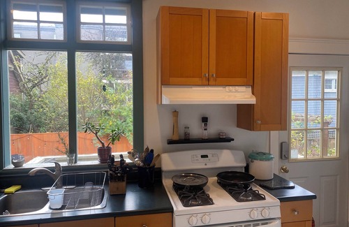 Kitsilano Casa | Charming 1-bedroom house with WiFi and AC in marvelous Vancouver