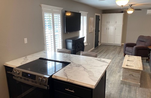 Kingston Casa | Charming 1-bedroom house in Buncombe Creek - Kingston, OK