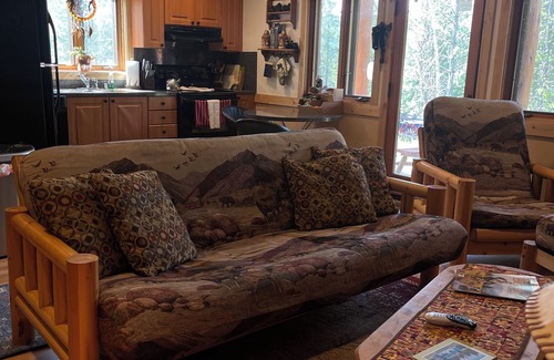 Big Sky Casa | Charming 1-bedroom house in fabulous Big Sky with WiFi