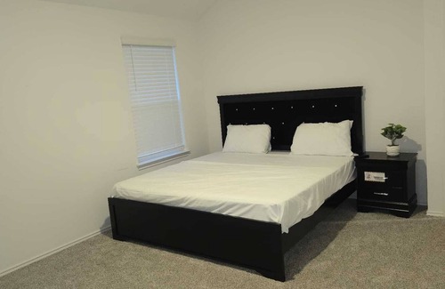 Rosenberg Casa | Charming 1-bedroom house with WiFi, AC in fabulous Richmond
