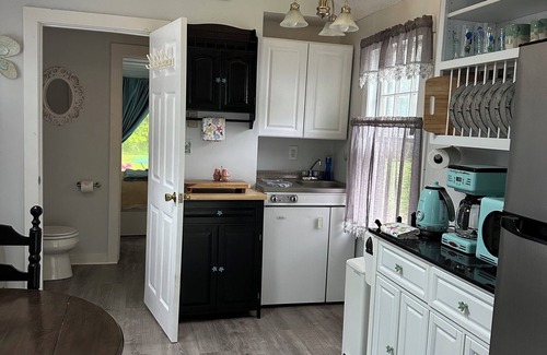 Wells Casa | Charming 1-bedroom house in Wells minutes from the beach and pet friendly
