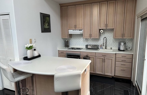 Bull Mountain Apartamento | Charming 1-bedroom in-law with SpaciousBackyard ~ Pet friendly