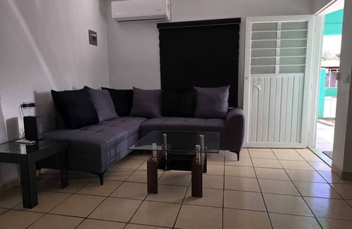 Guamuchil Casa | Charming 1-bedroom house with WiFi and AC in brilliant Las Glorias
