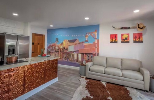Scottsdale Highlands Estates Condominio | Charming 1-bedroom western themed condo in marvelous Old Town Scottsdale