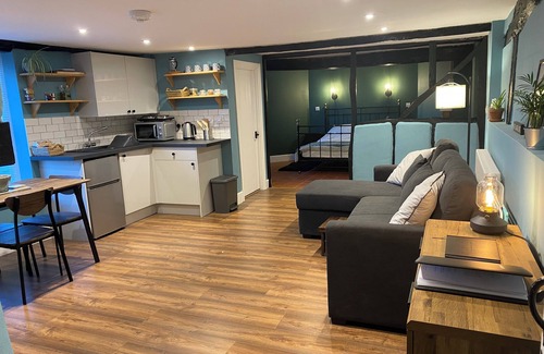 Fen Stanton Apartamento | Charming 17th century apartment with modern facilities in a pretty village.