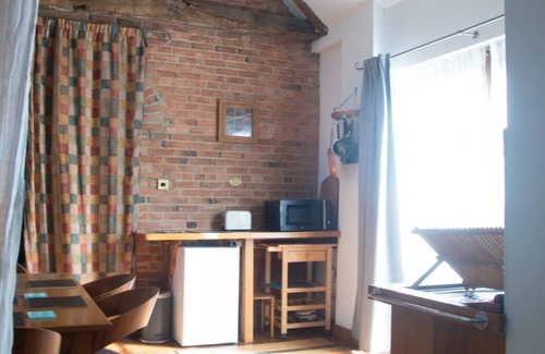 Newark Casa | Charming 18th Century Georgian Barn Conversion.