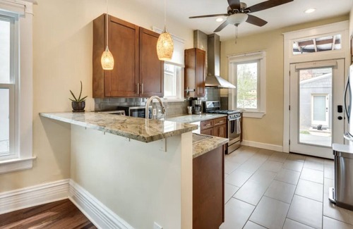 Cole Casa | Charming 1902 Home near RiNo! HOT TUB