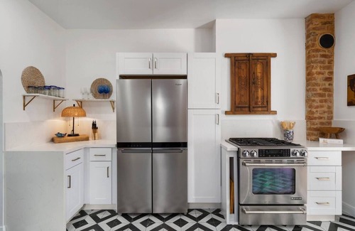 Roosevelt Casa | Charming 1930's Spanish Bungalow
