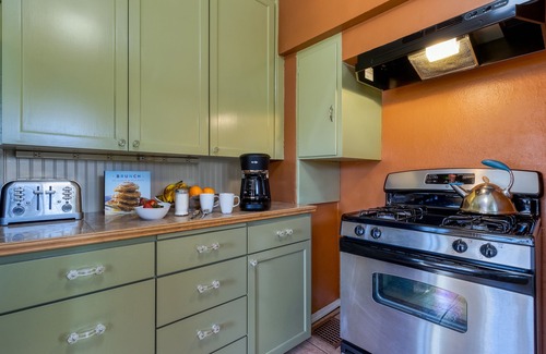 Walla Walla East Cabaña | Charming 1936 cottage in Walla Walla wine country.