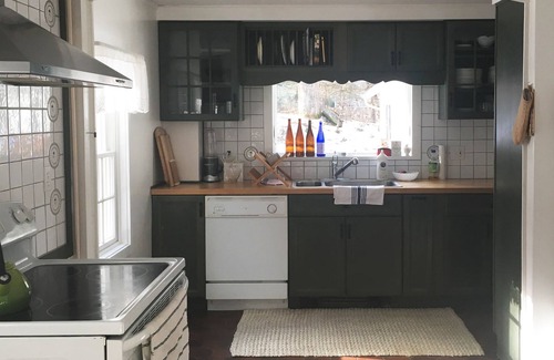 Beach Lake Otro | Charming 19th Century Farmhouse on 15 Wooded Acres