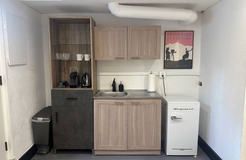 Central Boulder Casa | Charming 1BD 1,000sf Private Suite, 2 blocks from Pearl Street