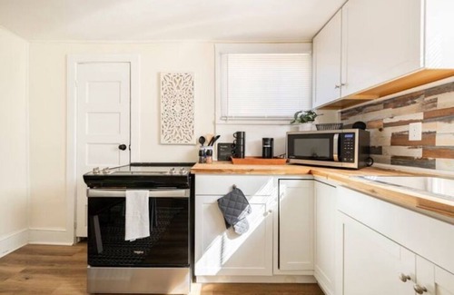 Danville Apartamento | Charming 1bd/1bath on Main St.