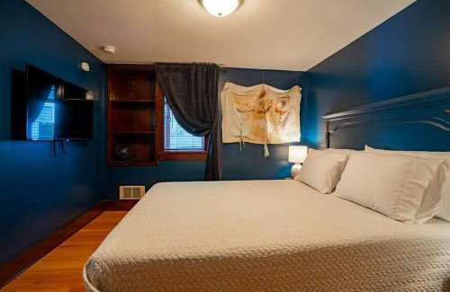 Broadway Cama Y Desayuno | Charming 1bd Suite in Capitol Hill - Foxglove Inn