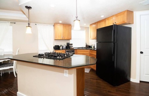 Lower Avenues Apartamento | Charming 1Bdrm Extensive Cleaning Downtown SLC