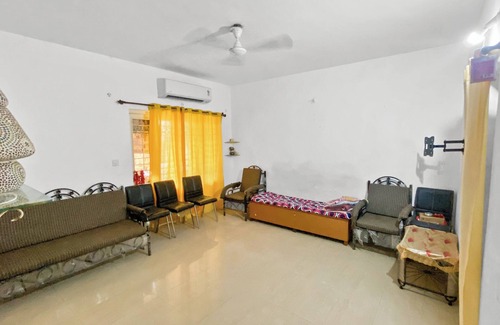 Kudal Apartamento | Charming 1BHK with Pool & Easy Access to Local Attractions