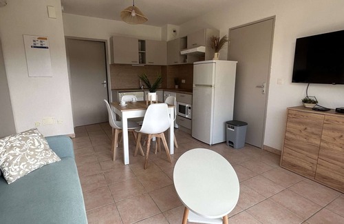 Gruissan Apartamento | Apartamento con Terraza, Piscina y Parking en Gruissan