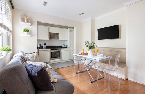 Campden Apartamento | Charming 1BR in Iconic Notting Hill