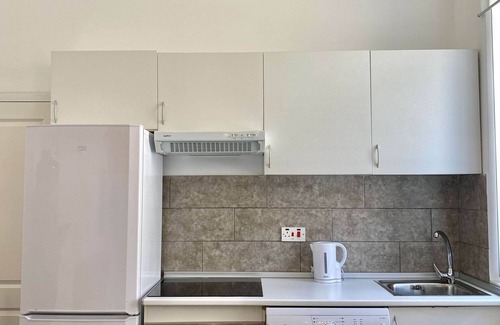 Gibraltar Apartamento | Charming 1BR just off Main Street, prime location