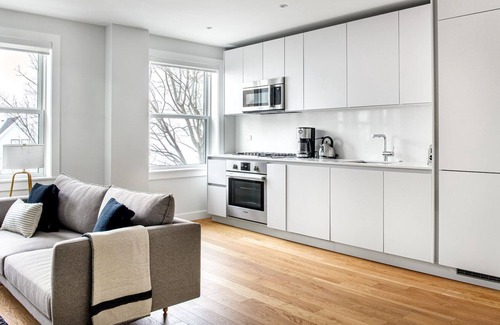 Winter Hill Apartamento | Charming 1BR, Minutes from Union Square, Porter Square, and Davis Square