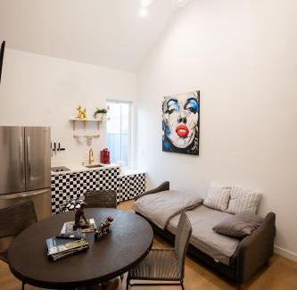 Burbank Casa | Charming 1BR Near Airport & Studios , EV