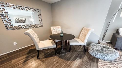Barker Apartamento | Charming 1BR Oasis - Private, Gated, Pet Friendly
