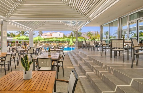 Vari-Voula-Vouliagmeni Apartamento | Charming 1BR Suite with Ocean Front Views