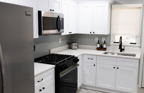 Belvedere Park Casa | Charming 2-bdrm duplex, 15 min from downtown Atlanta, beautifully remodeled, A