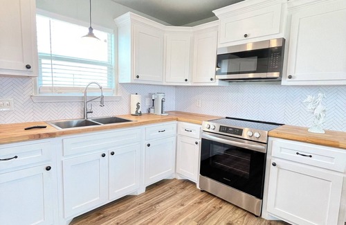 Port Bolivar Casa | Charming 2-bedroom house with WiFi and AC in lovely Bolivar Peninsula