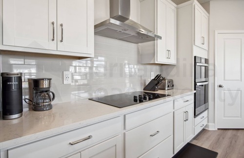 Fernandina Beach Casa | Charming 2-Bedroom House, perfect for a relaxing getaway.
