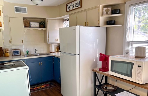 Hutchinson Casa | Charming 2-bed/1 bath home -Walk to the State Fair