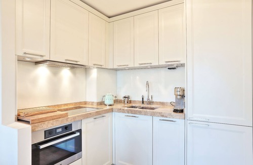 Castelfalfi Apartamento | Charming 2 bed 2 bath apt in Castelfalfi with WiFi, AC, near shops & dinning