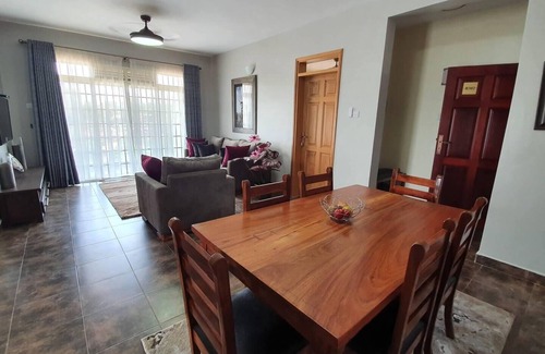 Kampala Apartamento | Charming 2-Bed Apartment in Kigo